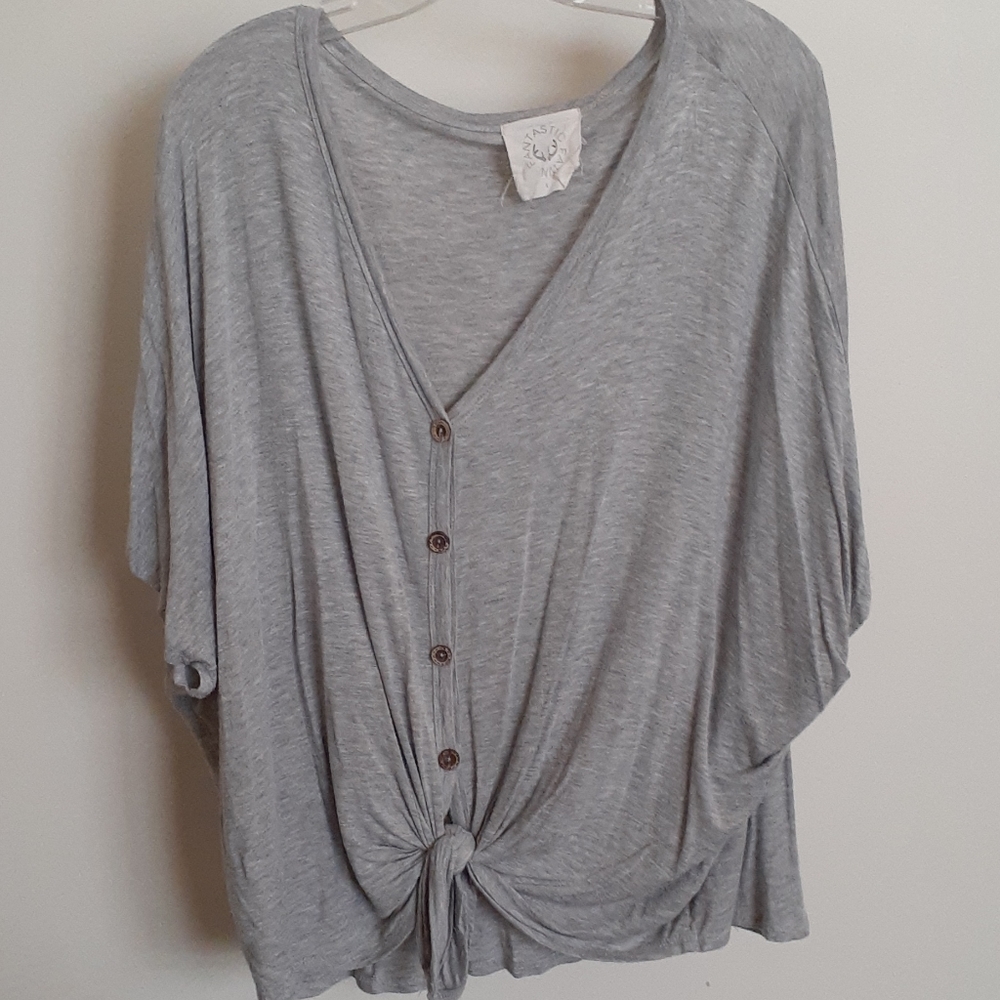 Fantastic Fawn gray button-down top